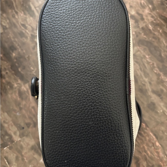 Burberry - Picture 6 of 6